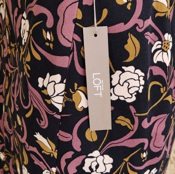 Ann Taylor LOFT  Black & Mauve Plum Floral Vine Print Preppy Pencil Skirt‎ - Picture 7 of 7
